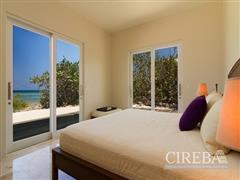 LITTLE CAYMAN BEACHFRONT CARIBBEAN HOME